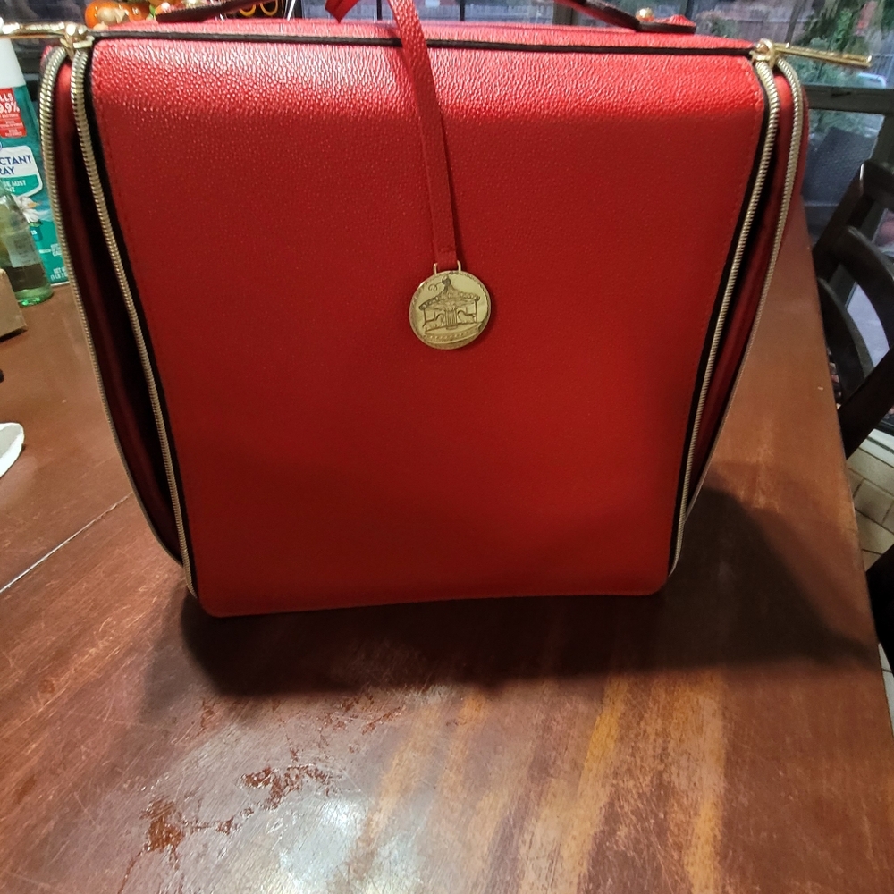 Estee Lauder bag